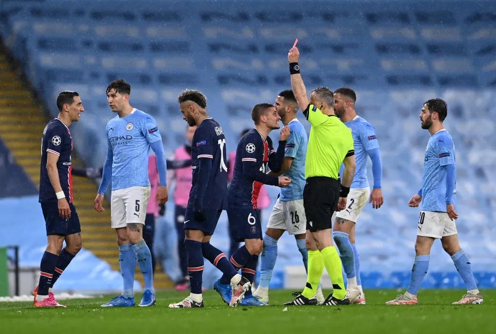 المغربي أشرف حكيمي يتوج بدوري أبطال أوروبا مع باريس سان جيرمان ويتألق كأفضل ظهير أيمن في العالم